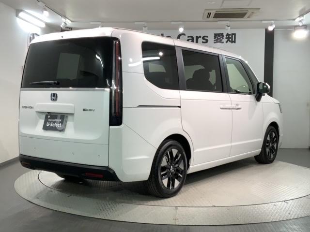 ���Џ��i���Z���^�[�ɂē��O���̃N���[�j���O�����{���Ă���܂��I