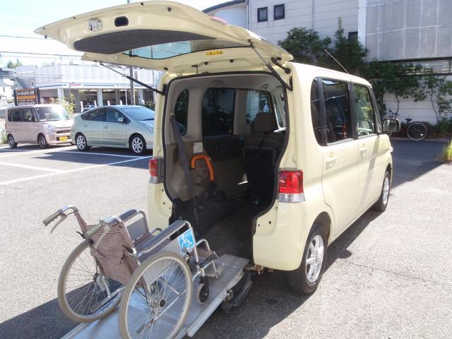 タント 　６６０フレンドシップスローパー　リヤシート付　純正ワンセグＳＤナビ　キーレス　社外１４インチアルミ（6枚目）