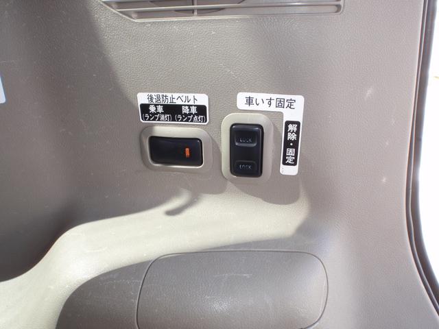 タント 　６６０フレンドシップスローパー　リヤシート付　純正ワンセグＳＤナビ　キーレス　社外１４インチアルミ（9枚目）