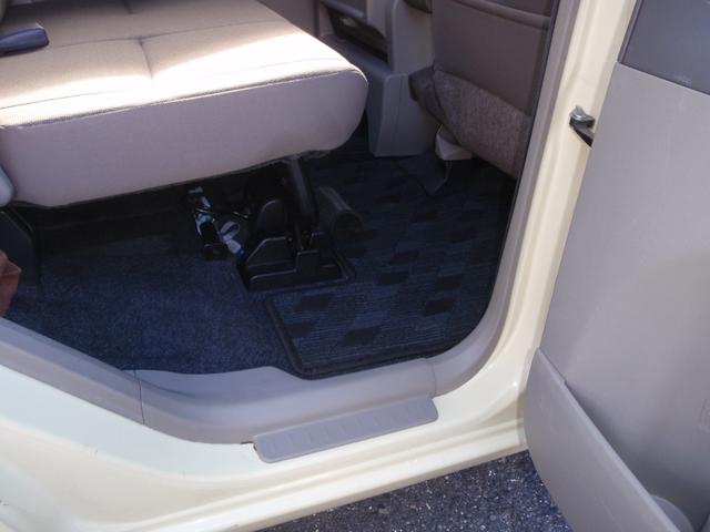 タント 　６６０フレンドシップスローパー　リヤシート付　純正ワンセグＳＤナビ　キーレス　社外１４インチアルミ（19枚目）