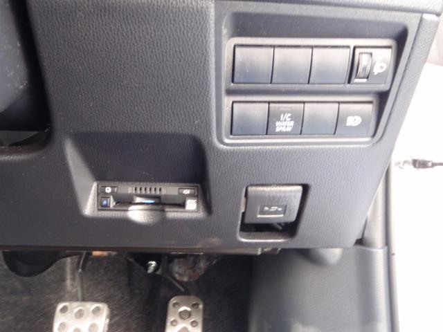 ＧＲヤリス ＲＺ　ハイパフォーマンス　ファースト　エディション　モリゾウセレクション　予防安全パッケージ　バックカメラ　Ｔ－ｃｏｎｎｅｃｔ　ナビキット　ＴＶキャンセラー　ＪＢＬサラウンドシステム　ビルトインＥＴＣ　ＧＲストラットタワーバー（14枚目）