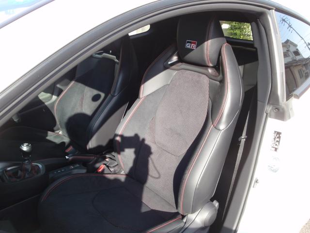 ＧＲヤリス ＲＺ　ハイパフォーマンス　ファースト　エディション　モリゾウセレクション　予防安全パッケージ　バックカメラ　Ｔ－ｃｏｎｎｅｃｔ　ナビキット　ＴＶキャンセラー　ＪＢＬサラウンドシステム　ビルトインＥＴＣ　ＧＲストラットタワーバー（20枚目）