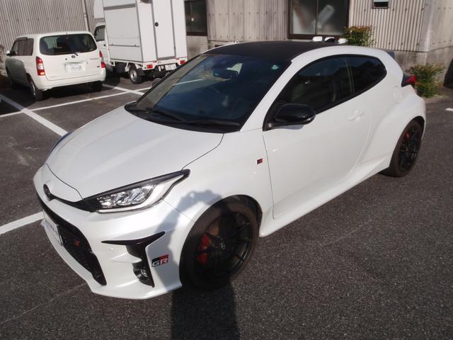 ＧＲヤリス ＲＺ　ハイパフォーマンス　ファースト　エディション　モリゾウセレクション　予防安全パッケージ　バックカメラ　Ｔ－ｃｏｎｎｅｃｔ　ナビキット　ＴＶキャンセラー　ＪＢＬサラウンドシステム　ビルトインＥＴＣ　ＧＲストラットタワーバー（23枚目）