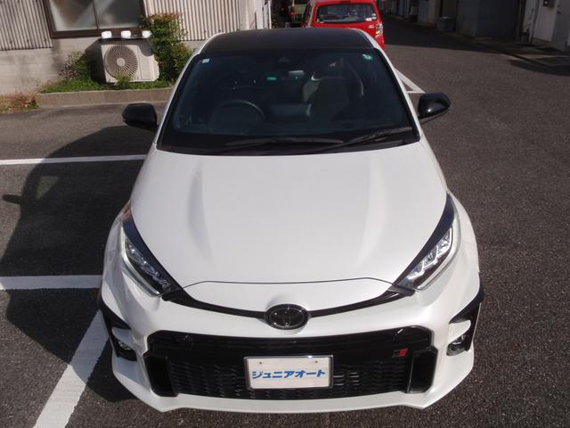 ＧＲヤリス ＲＺ　ハイパフォーマンス　ファースト　エディション　モリゾウセレクション　予防安全パッケージ　バックカメラ　Ｔ－ｃｏｎｎｅｃｔ　ナビキット　ＴＶキャンセラー　ＪＢＬサラウンドシステム　ビルトインＥＴＣ　ＧＲストラットタワーバー（26枚目）