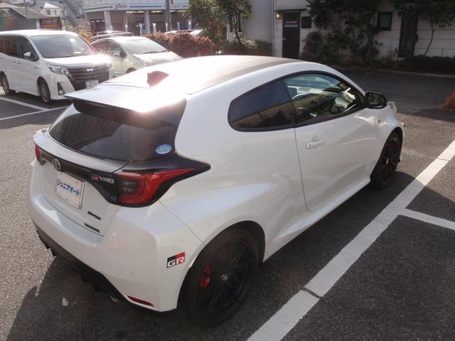 ＧＲヤリス ＲＺ　ハイパフォーマンス　ファースト　エディション　モリゾウセレクション　予防安全パッケージ　バックカメラ　Ｔ－ｃｏｎｎｅｃｔ　ナビキット　ＴＶキャンセラー　ＪＢＬサラウンドシステム　ビルトインＥＴＣ　ＧＲストラットタワーバー（35枚目）