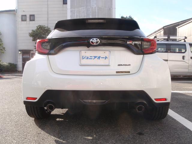 ＧＲヤリス ＲＺ　ハイパフォーマンス　ファースト　エディション　モリゾウセレクション　予防安全パッケージ　バックカメラ　Ｔ－ｃｏｎｎｅｃｔ　ナビキット　ＴＶキャンセラー　ＪＢＬサラウンドシステム　ビルトインＥＴＣ　ＧＲストラットタワーバー（36枚目）