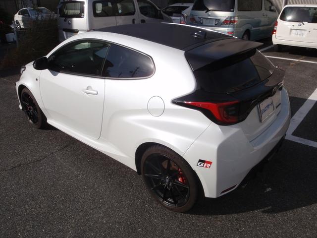 ＧＲヤリス ＲＺ　ハイパフォーマンス　ファースト　エディション　モリゾウセレクション　予防安全パッケージ　バックカメラ　Ｔ－ｃｏｎｎｅｃｔ　ナビキット　ＴＶキャンセラー　ＪＢＬサラウンドシステム　ビルトインＥＴＣ　ＧＲストラットタワーバー（39枚目）