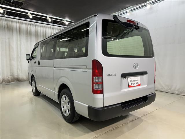 ハイエースバン ＤＸ　衝突被害軽減システム　メモリーナビ　フルセグ　バックカメラ　ＥＴＣ　ドラレコ　ＣＤ　ミュージックプレイヤー接続可　ＤＶＤ再生　ＬＥＤヘッドランプ　乗車定員６人　キーレス　ディーゼル　ワンオーナー（4枚目）