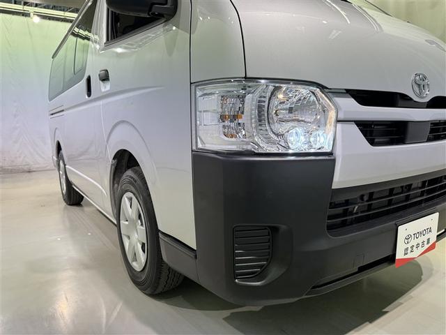 ハイエースバン ＤＸ　衝突被害軽減システム　メモリーナビ　フルセグ　バックカメラ　ＥＴＣ　ドラレコ　ＣＤ　ミュージックプレイヤー接続可　ＤＶＤ再生　ＬＥＤヘッドランプ　乗車定員６人　キーレス　ディーゼル　ワンオーナー（6枚目）