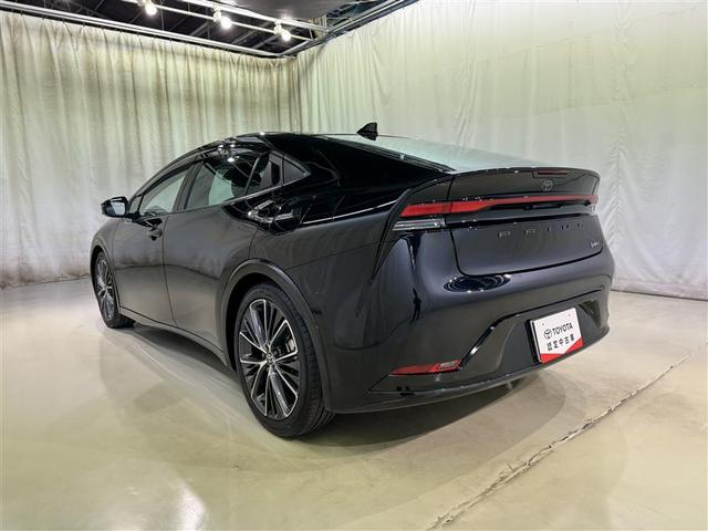 プリウス Ｚ　衝突被害軽減システム　フルセグ　バックカメラ　ＥＴＣ　ミュージックプレイヤー接続可　電動シート　オートクルーズコントロール　ＬＥＤヘッドランプ　スマートキー　キーレス　ハイブリッド（5枚目）