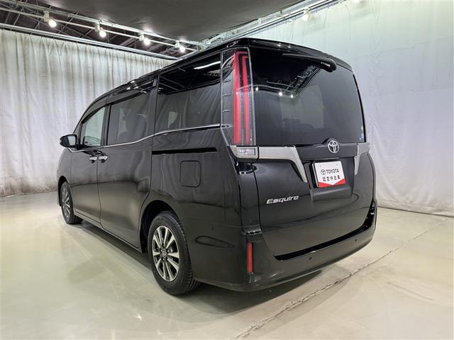 エスクァイア Ｇｉ　ブラックテーラード　衝突被害軽減システム　メモリーナビ　フルセグ　バックカメラ　ＥＴＣ　ドラレコ　ＣＤ　ミュージックプレイヤー接続可　オートクルーズコントロール　ＬＥＤヘッドランプ　両側電動スライド　乗車定員７人（5枚目）