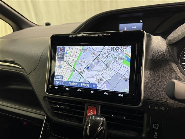 エスクァイア Ｇｉ　ブラックテーラード　衝突被害軽減システム　メモリーナビ　フルセグ　バックカメラ　ＥＴＣ　ドラレコ　ＣＤ　ミュージックプレイヤー接続可　オートクルーズコントロール　ＬＥＤヘッドランプ　両側電動スライド　乗車定員７人（9枚目）