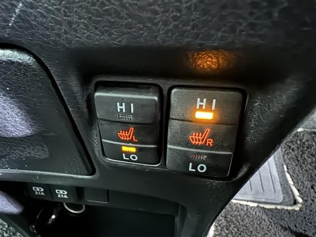 エスクァイア Ｇｉ　ブラックテーラード　衝突被害軽減システム　メモリーナビ　フルセグ　バックカメラ　ＥＴＣ　ドラレコ　ＣＤ　ミュージックプレイヤー接続可　オートクルーズコントロール　ＬＥＤヘッドランプ　両側電動スライド　乗車定員７人（17枚目）