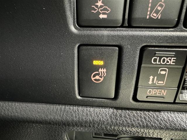 エスクァイア Ｇｉ　ブラックテーラード　衝突被害軽減システム　メモリーナビ　フルセグ　バックカメラ　ＥＴＣ　ドラレコ　ＣＤ　ミュージックプレイヤー接続可　オートクルーズコントロール　ＬＥＤヘッドランプ　両側電動スライド　乗車定員７人（18枚目）