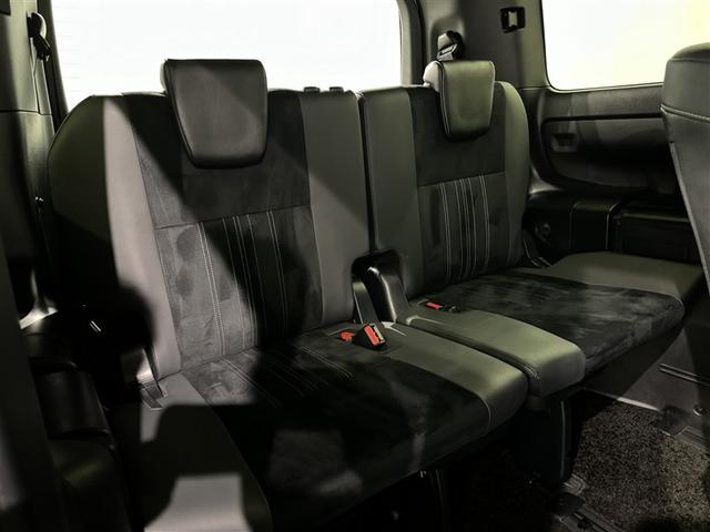 エスクァイア Ｇｉ　ブラックテーラード　衝突被害軽減システム　メモリーナビ　フルセグ　バックカメラ　ＥＴＣ　ドラレコ　ＣＤ　ミュージックプレイヤー接続可　オートクルーズコントロール　ＬＥＤヘッドランプ　両側電動スライド　乗車定員７人（32枚目）