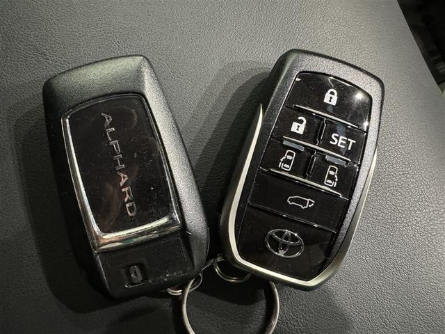 ★スマートエントリー★キーをとり出すことなく、施錠開錠。エンジン始動もワンタッチ！