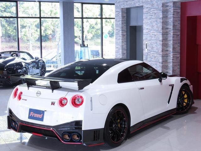 ＮＩＳＭＯスペシャルエディション　ＮＩＳＭＯスポリセ　プロテクションフィルム（ボディフル）　プライバシーガラス　カーボンセラミックブレーキ　ＲＥＣＡＲＯバケットシート　カーボンルーフ　レイズ２０インチＡＷ（レッド加飾）　禁煙車(43枚目)