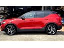 ＸＣ４０ Ｂ４　ＡＷＤ　Ｒデザイン　１オーナー・禁煙車・シティセーフティ・ＡＣＣ・パイロットアシスト・前後シートヒーター・ハーマンカードン・全周囲カメラ・おくだけ充電・パワーテールゲート・ＡｐｐｌｅＣａｒＰｌａｙ・メモリーパワーシート（7枚目）