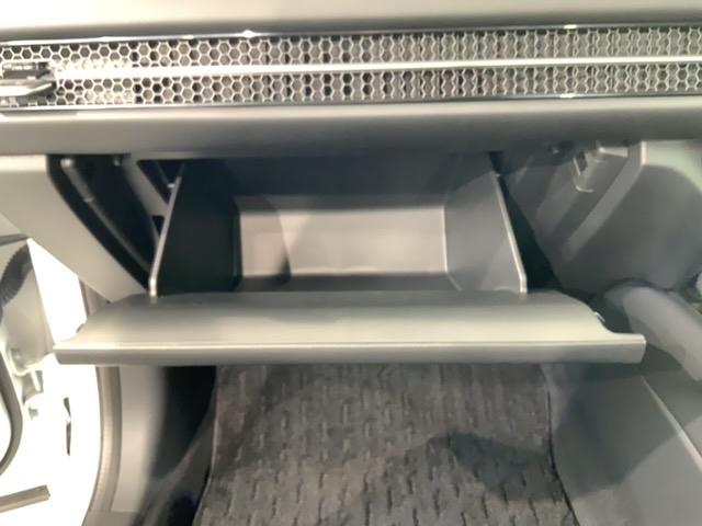 ＺＲ－Ｖ Ｚ　ＨｏｎｄａＳＥＮＳＩＮＧ新車保証試乗禁煙車　バックカメラ　衝突被害軽減ブレーキ　アラウンドビューモニター　サイドカーテンエアバック　フルセグ　横滑り防止装置　ワンオーナー　オートクルーズコントロール（25枚目）