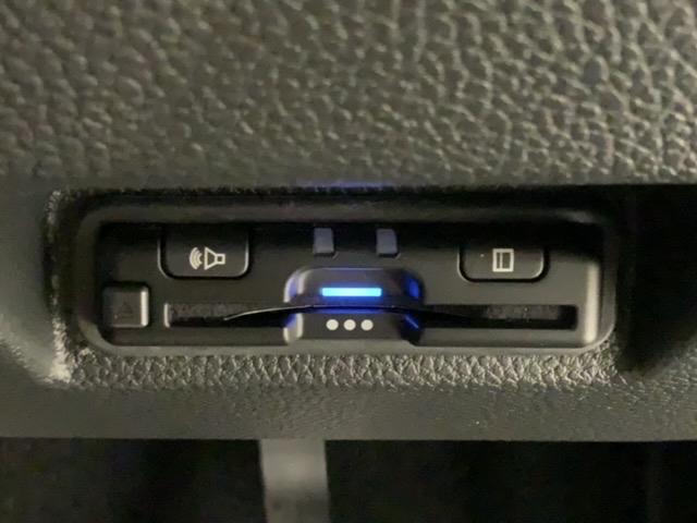 WR-V Zブラックスタイル HSENSING新車保証試乗車ワンオーナー Rカメラ LEDヘッドランプ フルセグTV 盗難防止システム 衝突被害軽減システム スマートキー USB(13枚目)