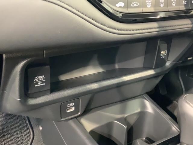 WR-V Zブラックスタイル HSENSING新車保証試乗車ワンオーナー Rカメラ LEDヘッドランプ フルセグTV 盗難防止システム 衝突被害軽減システム スマートキー USB(27枚目)