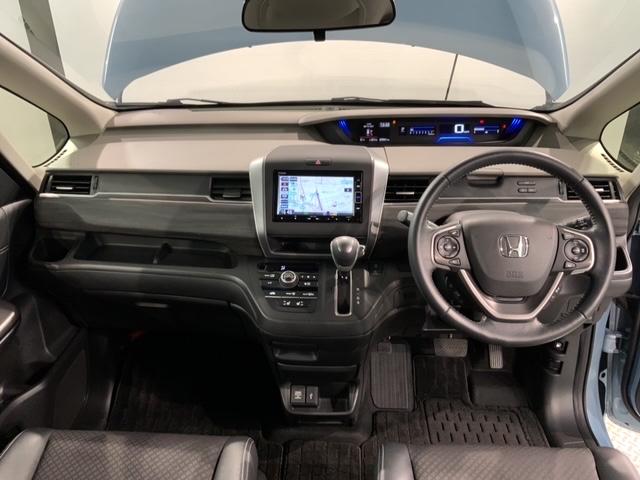 フリード Ｇ・ホンダセンシング　最長５年保証　ワンオーナー　ナビＶＸＭ－２１４ＶＦｉ　ＴＶ　Ｒカメラ　ＣＤ録音　ＢＴオ－ディオ　ＤＶＤ　ドラレコ　ＥＴＣ　ＬＥＤライト　ＶＳＡ　両側電動ドア　シートヒーター　クルコン　アルミ　スマキー（9枚目）