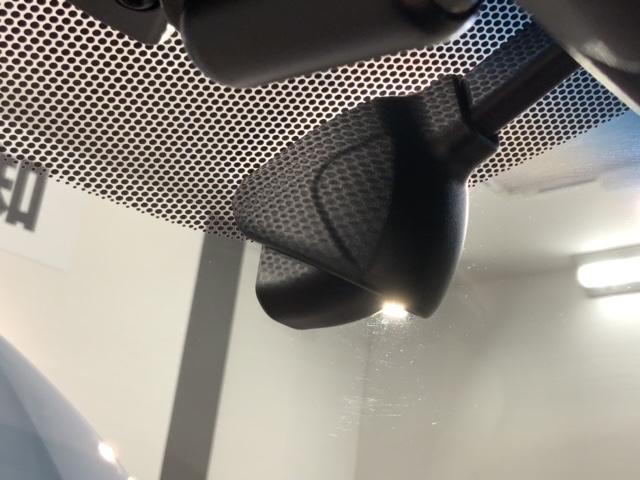 フリード Ｇ・ホンダセンシング　最長５年保証　ワンオーナー　ナビＶＸＭ－２１４ＶＦｉ　ＴＶ　Ｒカメラ　ＣＤ録音　ＢＴオ－ディオ　ＤＶＤ　ドラレコ　ＥＴＣ　ＬＥＤライト　ＶＳＡ　両側電動ドア　シートヒーター　クルコン　アルミ　スマキー（12枚目）