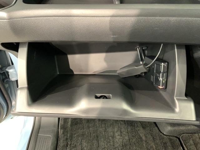 フリード Ｇ・ホンダセンシング　最長５年保証　ワンオーナー　ナビＶＸＭ－２１４ＶＦｉ　ＴＶ　Ｒカメラ　ＣＤ録音　ＢＴオ－ディオ　ＤＶＤ　ドラレコ　ＥＴＣ　ＬＥＤライト　ＶＳＡ　両側電動ドア　シートヒーター　クルコン　アルミ　スマキー（26枚目）