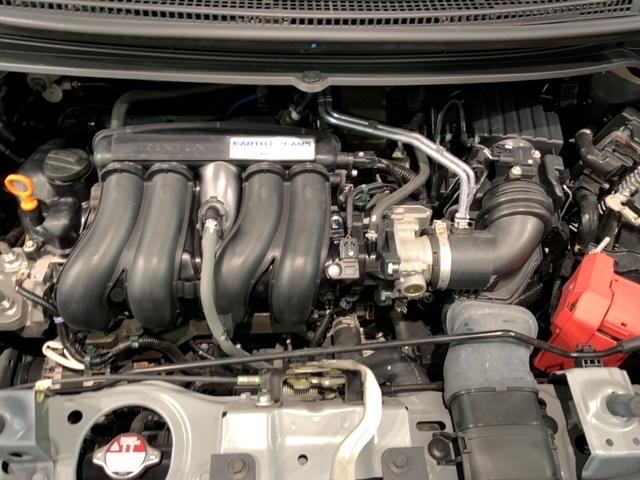 フリード Ｇ・ホンダセンシング　最長５年保証　ワンオーナー　ナビＶＸＭ－２１４ＶＦｉ　ＴＶ　Ｒカメラ　ＣＤ録音　ＢＴオ－ディオ　ＤＶＤ　ドラレコ　ＥＴＣ　ＬＥＤライト　ＶＳＡ　両側電動ドア　シートヒーター　クルコン　アルミ　スマキー（44枚目）