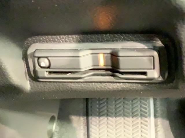 いまや快適なカーライフに欠かせないＥＴＣが付いています。