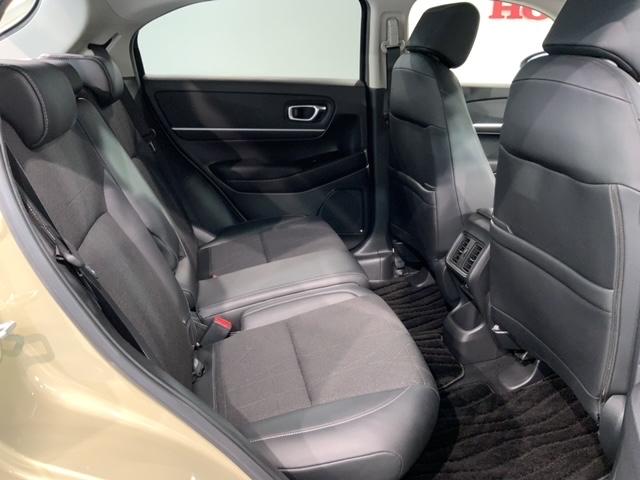 ヴェゼル ｅ：ＨＥＶＺ　Ｈ　ＳＥＮＳＩＮＧ　最長５年保証　ワンオ－ナ－　純正ナビ　ＴＶ　Ｒカメラ　ＢＴオ－ディオ　ドラレコ　ＥＴＣ　ＬＥＤライト　ＶＳＡ　シ－トヒ－タ－　クルコン　アルミ　スマ－トキ－　盗難防止装置　ＡＡＣ（17枚目）