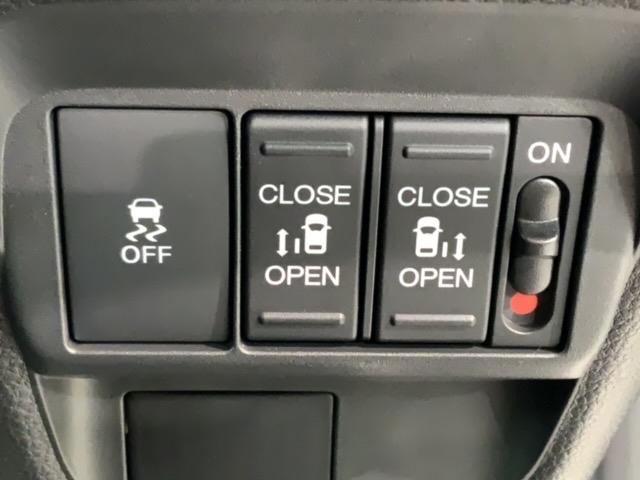 フリード クロスター H SENSING 新車保証 試乗車 ワンオ-ナ- ナビLXM-242ZFNi TV Rカメラ BTオ-ディオ ETC LEDライト 両側電動ドア VSAシ-トヒ-タ- クルコン アルミ スマ-トキ-(13枚目)