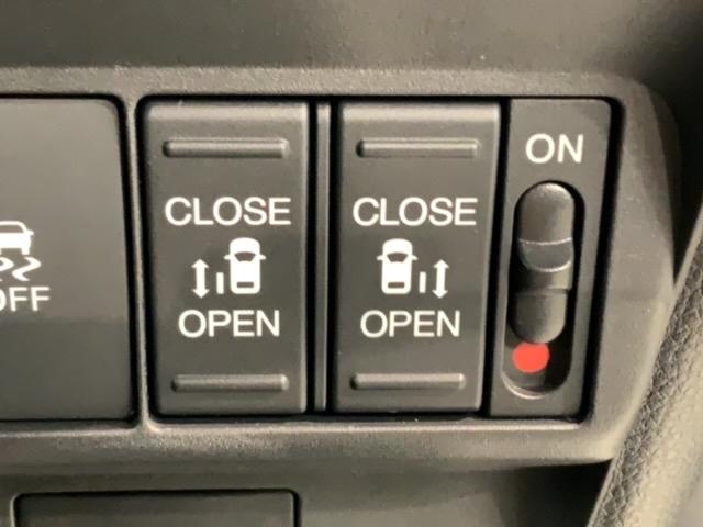 フリード ｅ：ＨＥＶエアー　Ｈ　ＳＥＮＳＩＮＧ　最長５年保証　ワンオ－ナ－　ナビＬＸＭ－２４２ＺＦＮｉ　ＴＶ　Ｒカメラ　ＢＴオ－ディオ　ＥＴＣ　ＬＥＤライト　両側電動ドア　ＶＳＡ　スマ－トキ－　スペアキー　盗難防止装置　ＡＡＣ（13枚目）