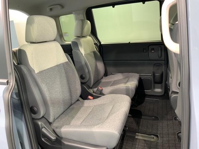 フリード ｅ：ＨＥＶエアー　Ｈ　ＳＥＮＳＩＮＧ　最長５年保証　ワンオ－ナ－　ナビＬＸＭ－２４２ＺＦＮｉ　ＴＶ　Ｒカメラ　ＢＴオ－ディオ　ＥＴＣ　ＬＥＤライト　両側電動ドア　ＶＳＡ　スマ－トキ－　スペアキー　盗難防止装置　ＡＡＣ（18枚目）