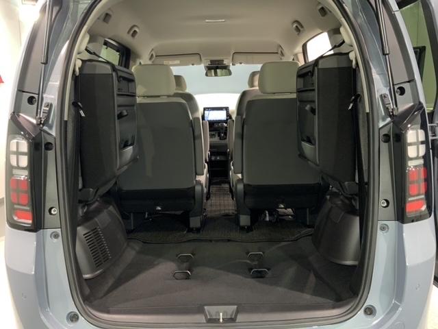 フリード ｅ：ＨＥＶエアー　Ｈ　ＳＥＮＳＩＮＧ　最長５年保証　ワンオ－ナ－　ナビＬＸＭ－２４２ＺＦＮｉ　ＴＶ　Ｒカメラ　ＢＴオ－ディオ　ＥＴＣ　ＬＥＤライト　両側電動ドア　ＶＳＡ　スマ－トキ－　スペアキー　盗難防止装置　ＡＡＣ（19枚目）