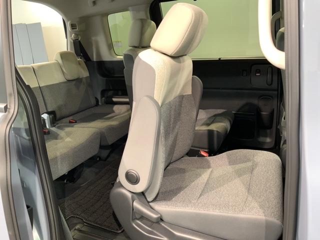 フリード ｅ：ＨＥＶエアー　Ｈ　ＳＥＮＳＩＮＧ　最長５年保証　ワンオ－ナ－　ナビＬＸＭ－２４２ＺＦＮｉ　ＴＶ　Ｒカメラ　ＢＴオ－ディオ　ＥＴＣ　ＬＥＤライト　両側電動ドア　ＶＳＡ　スマ－トキ－　スペアキー　盗難防止装置　ＡＡＣ（33枚目）