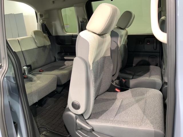 フリード ｅ：ＨＥＶエアー　Ｈ　ＳＥＮＳＩＮＧ　最長５年保証　ワンオ－ナ－　ナビＬＸＭ－２４２ＺＦＮｉ　ＴＶ　Ｒカメラ　ＢＴオ－ディオ　ＥＴＣ　ＬＥＤライト　両側電動ドア　ＶＳＡ　スマ－トキ－　スペアキー　盗難防止装置　ＡＡＣ（34枚目）