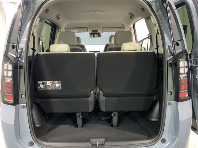 フリード ｅ：ＨＥＶエアー　Ｈ　ＳＥＮＳＩＮＧ　最長５年保証　ワンオ－ナ－　ナビＬＸＭ－２４２ＺＦＮｉ　ＴＶ　Ｒカメラ　ＢＴオ－ディオ　ＥＴＣ　ＬＥＤライト　両側電動ドア　ＶＳＡ　スマ－トキ－　スペアキー　盗難防止装置　ＡＡＣ（36枚目）