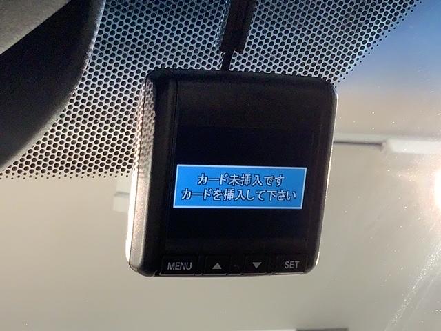 ヴェゼル ハイブリッドＺ・ホンダセンシング　１年保証　ワンオーナー　ナビＶＸＭ－１７５ＶＦｉ　ＴＶ　Ｒカメラ　ＣＤ録音　ＢＴオ－ディオ　ＤＶＤ　ドラレコ　ＥＴＣ　ＬＥＤライト　ＶＳＡ　シートヒーター　クルコン　アルミ　フォグ　スマートキー　ＡＣ（11枚目）