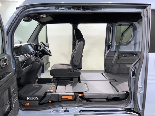 Ｎ－ＶＡＮ ファン　Ｈ　ＳＥＮＳＩＮＧ　新車保証　試乗車　ワンオ－ナ－　ナビＶＸＭ－２４５ＺＦＥｉ　ＴＶ　Ｒカメラ　ＢＴオ－ディオ　ＥＴＣ　ＬＥＤライト　ＶＳＡ　クルコン　スマ－トキ－　盗難防止装置　整備記録簿　ＡＡＣ（18枚目）