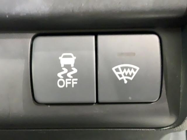 フリードスパイク Ｇエアロ　１年保証　ワンオ－ナ－　ナビＶＸＭ－１５２ＶＦｉ　ＴＶ　Ｒカメラ　ＣＤ録音　ＢＴオ－ディオ　ＤＶＤ　ドラレコ　ＥＴＣ　ＨＩＤ　ＶＳＡ　アルミ　スマ－トキ－　スペアキ－　盗難防止装置　整備記録簿　ＡＡＣ（13枚目）