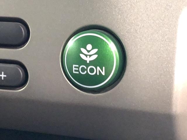 フリードスパイク Ｇエアロ　１年保証　ワンオ－ナ－　ナビＶＸＭ－１５２ＶＦｉ　ＴＶ　Ｒカメラ　ＣＤ録音　ＢＴオ－ディオ　ＤＶＤ　ドラレコ　ＥＴＣ　ＨＩＤ　ＶＳＡ　アルミ　スマ－トキ－　スペアキ－　盗難防止装置　整備記録簿　ＡＡＣ（14枚目）