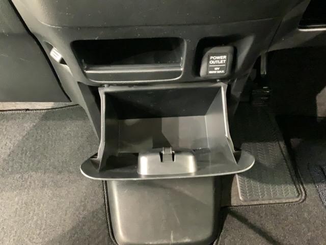 N-BOX GSSパッケージ いまコレ+新品マット付 保証付 ナビ TV ETC VSA 両側電動ドア アルミ ベンチシート ドアバイザー スマートキー 盗難防止装置 整備記録簿 AAC Wエアバッグ W電動ドア ダブルエアバック(27枚目)