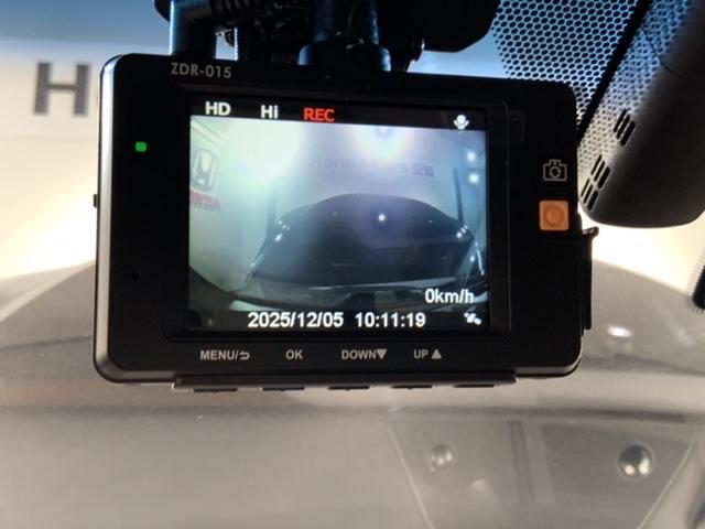 ＥＳ ＥＳ３００ｈバージョンＬ　革シ－ト　サンル－フ　最長５年保証　純正ナビ　ＴＶ　Ｒカメラ　マルチビュー　ＢＴオ－ディオＤＶＤ　ドラレコ　衝突軽減Ｂ　ＥＴＣ　ＬＥＤライト　横滑り防止　シ－トヒ－タ－　クルコン　アルミ　スマ－トキ－（11枚目）