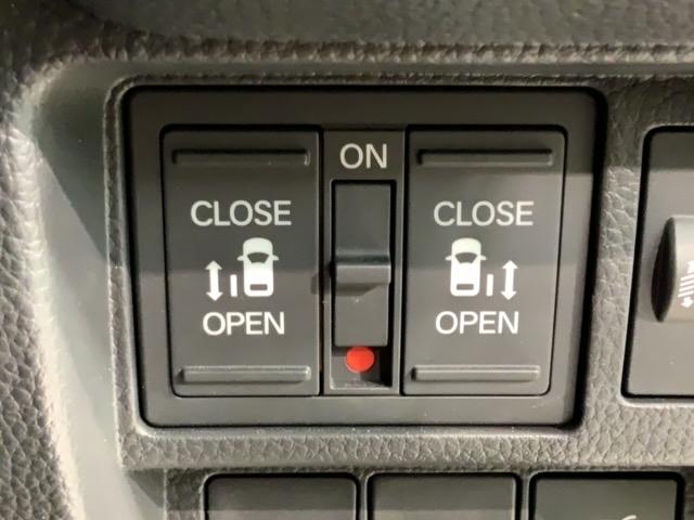 ステップワゴン ｅ：ＨＥＶスパーダ　Ｈ　ＳＥＮＳＩＮＧ　最長５年保証　ワンオ－ナ－　ナビＬＸＭ－２３７ＶＦＬｉ　ＴＶ　Ｒカメラ　ＣＤ録音　ＢＴオ－ディオ　ＤＶＤ　Ｒモニタ－　ＥＴＣ　ＬＥＤライト　両側電動ドア　ＶＳＡ　シ－トヒ－タ－（13枚目）