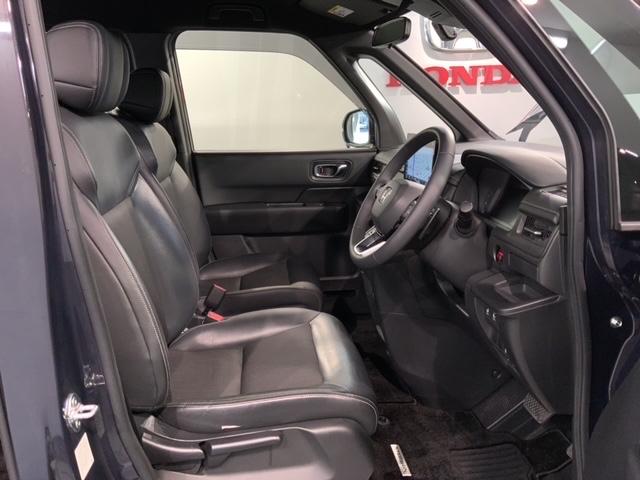 ステップワゴン ｅ：ＨＥＶスパーダ　Ｈ　ＳＥＮＳＩＮＧ　最長５年保証　ワンオ－ナ－　ナビＬＸＭ－２３７ＶＦＬｉ　ＴＶ　Ｒカメラ　ＣＤ録音　ＢＴオ－ディオ　ＤＶＤ　Ｒモニタ－　ＥＴＣ　ＬＥＤライト　両側電動ドア　ＶＳＡ　シ－トヒ－タ－（16枚目）