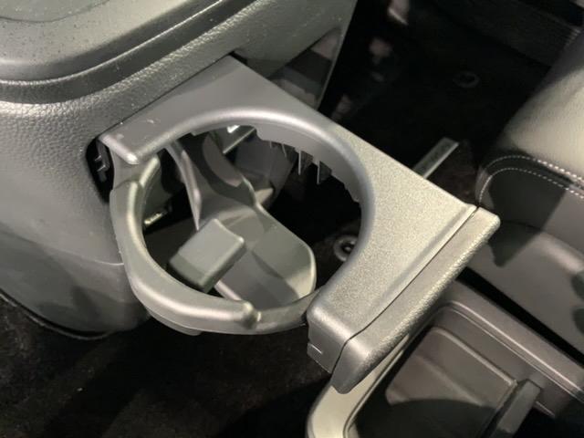 ステップワゴン ｅ：ＨＥＶスパーダ　Ｈ　ＳＥＮＳＩＮＧ　最長５年保証　ワンオ－ナ－　ナビＬＸＭ－２３７ＶＦＬｉ　ＴＶ　Ｒカメラ　ＣＤ録音　ＢＴオ－ディオ　ＤＶＤ　Ｒモニタ－　ＥＴＣ　ＬＥＤライト　両側電動ドア　ＶＳＡ　シ－トヒ－タ－（28枚目）