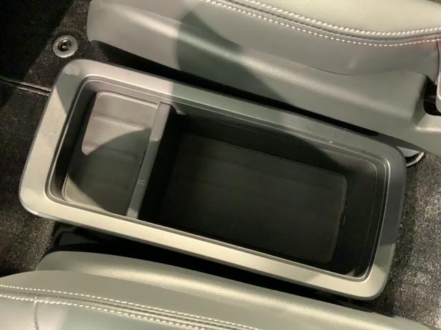 ステップワゴン ｅ：ＨＥＶスパーダ　Ｈ　ＳＥＮＳＩＮＧ　最長５年保証　ワンオ－ナ－　ナビＬＸＭ－２３７ＶＦＬｉ　ＴＶ　Ｒカメラ　ＣＤ録音　ＢＴオ－ディオ　ＤＶＤ　Ｒモニタ－　ＥＴＣ　ＬＥＤライト　両側電動ドア　ＶＳＡ　シ－トヒ－タ－（30枚目）