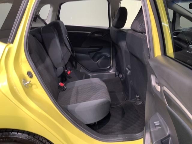 フィット 13G・Lパッケージ 1年保証 ワンオ-ナ- ナビ TV Rカメラ CD録音 BTオ-ディオ DVD ETC LEDライト VSA スマ-トキ- スペアキー 盗難防止装置 整備記録簿 AAC Wエアバッグ 盗難警報装置(33枚目)