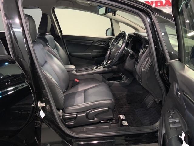 シャトル ハイブリッドＺホンダセンシング　最長５年保証　ワンオーナー　ナビＶＸＭ－２０４ＶＦｉ　ＴＶ　Ｒカメラ　ＣＤ録音　ＢＴオ－ディオＤＶＤ　ドラレコ　ＥＴＣ　ＬＥＤライト　ＶＳＡ　シ－トヒ－タ－　クルコン　アルミ　スマ－トキ－　スペアキ－（16枚目）